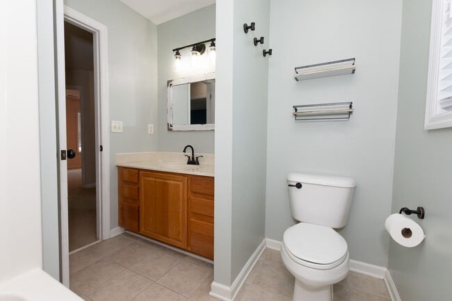 Building Photo - PRICE IMPROVEMENT!!!! MOVE-IN READY