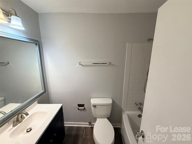 Building Photo - 1120 Claremont Rd