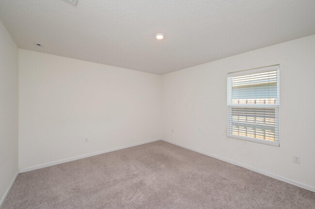 Building Photo - 4378 Jitterbug St