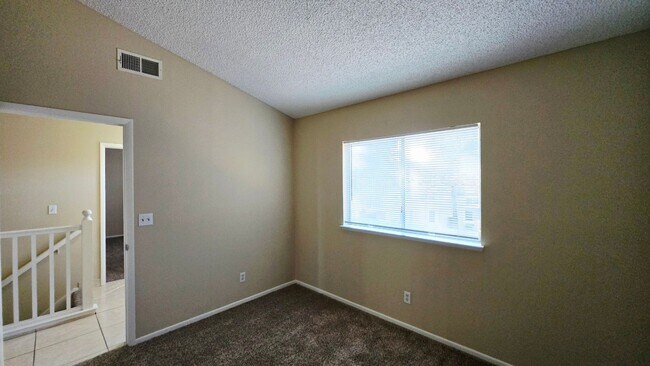 Building Photo - 9013 Quiet Cove Way