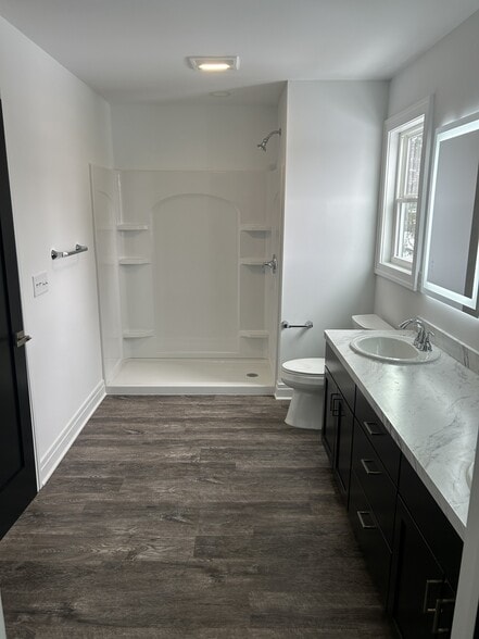 Building Photo - 4256 Greenfield Pkwy