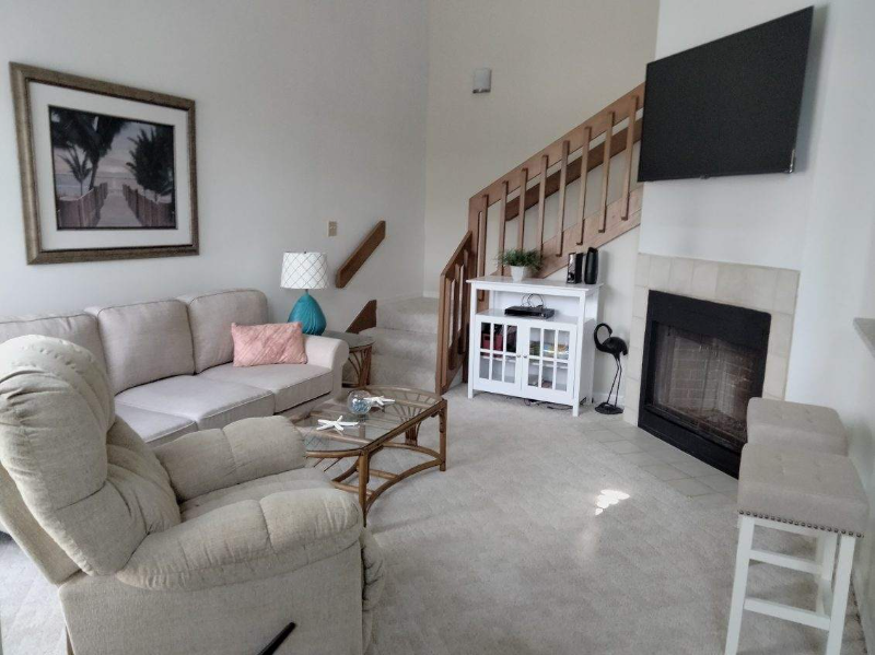 Building Photo - 4224 Sun Village Ct