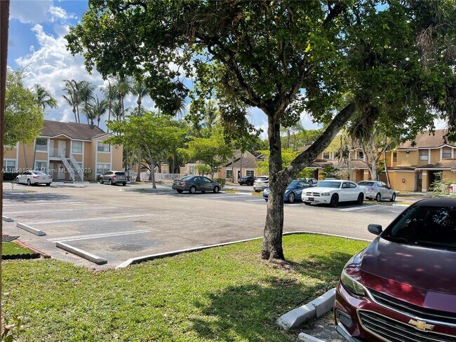 Building Photo - 2243 SW 80th Terrace