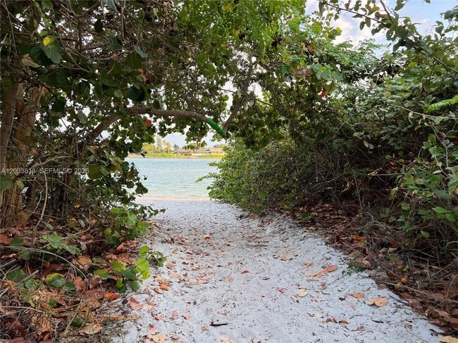 Building Photo - 2800 N Hwy A1A