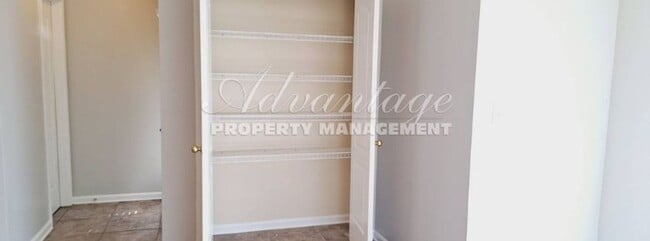 Building Photo - Beautiful 3 bedroom 2 bath home in Cordova...