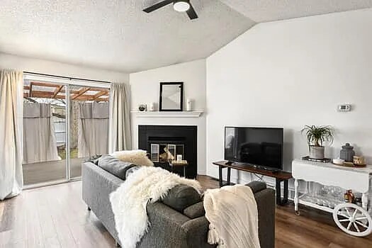 Building Photo - 1809 Rice St