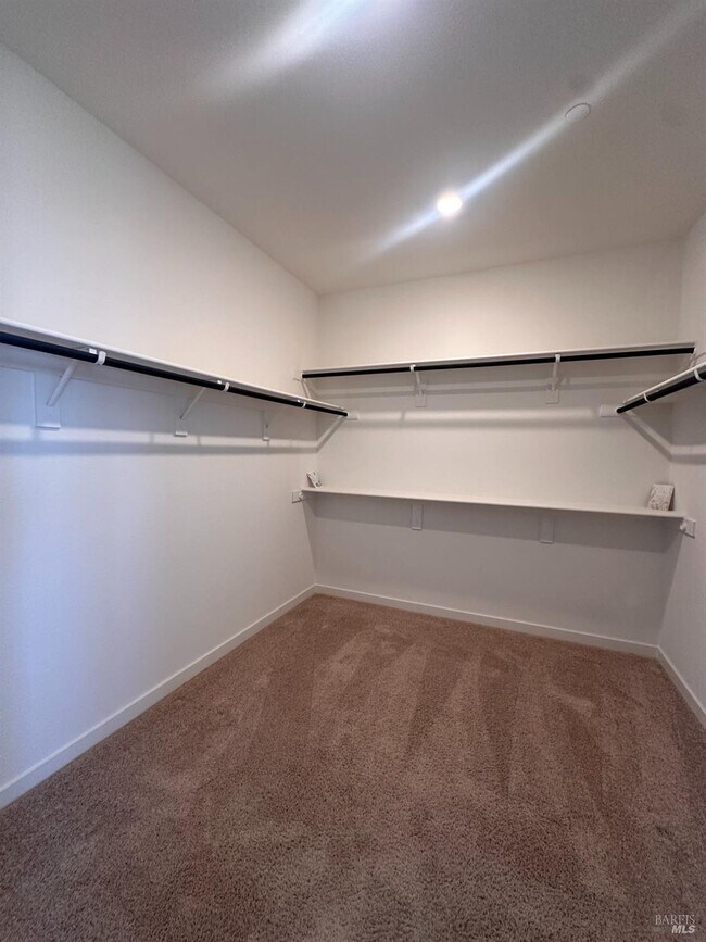 Building Photo - 2476 Laramie Cir