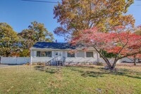 Building Photo - 200 Cynthia Dr