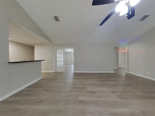 Building Photo - 4123 Pedernales River Ln