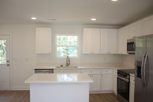 Building Photo - Brand New Townhouse unit in Kannapolis, NC!!