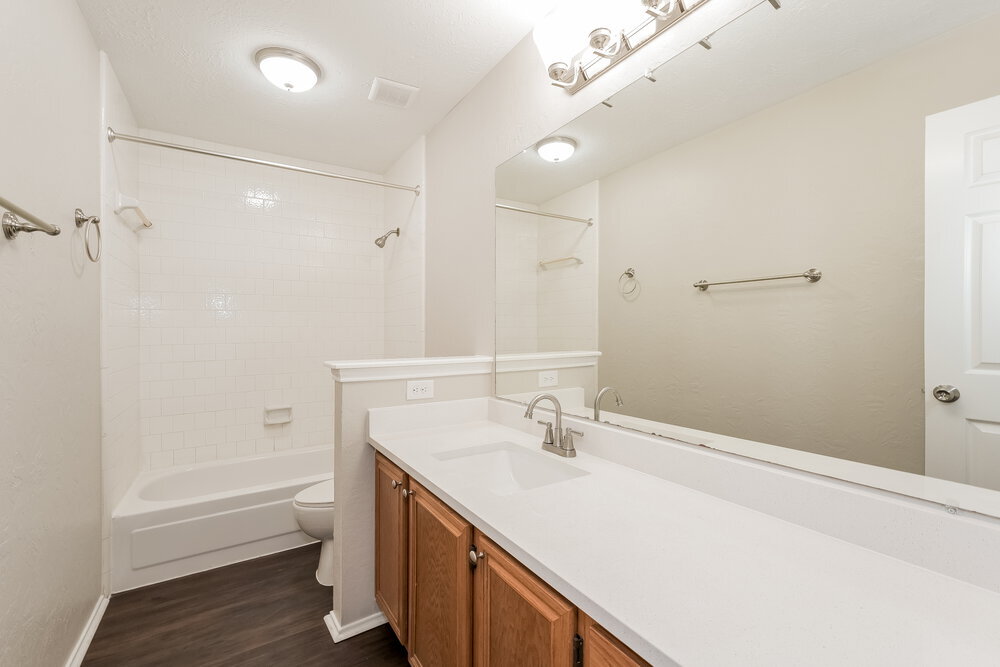 Building Photo - 2107 Musket Ridge Dr