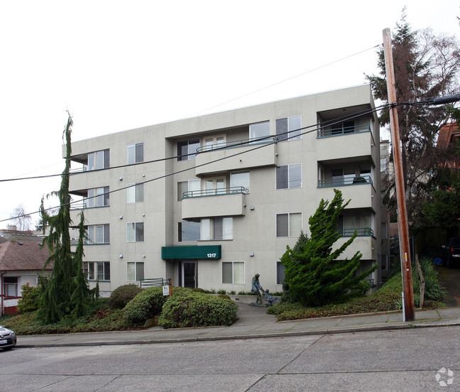 Primary Photo - 6th Avenue Apartments