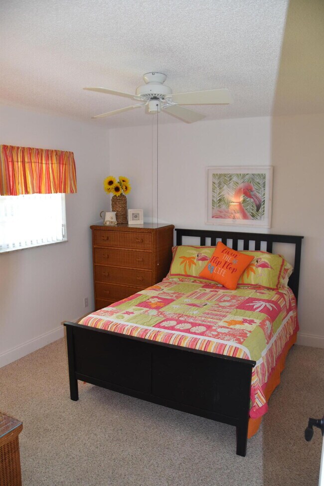 Building Photo - 1119 Lake Terrace