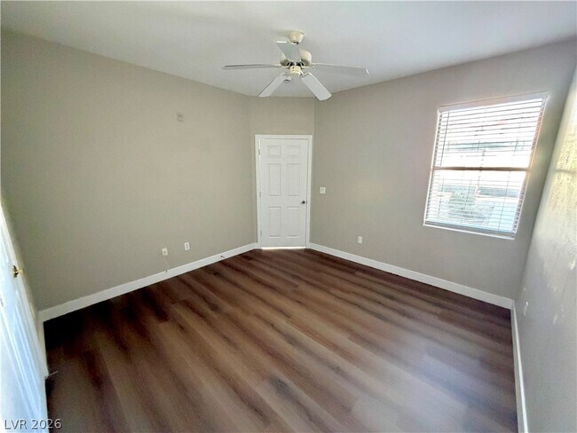 Building Photo - 8000 W Badura Ave