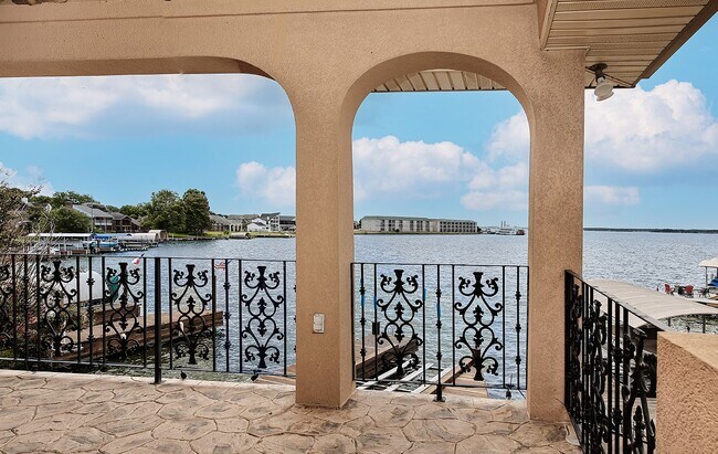 Building Photo - 7159 Kingston Cove Ln