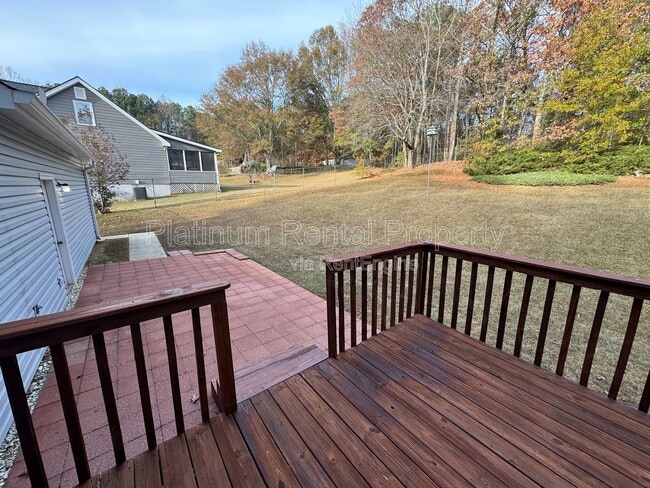 Building Photo - 3605 Knoll Crest Trail