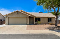 Building Photo - 1902 S Ocotillo Dr