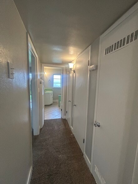 Building Photo - 1930 N 1st St