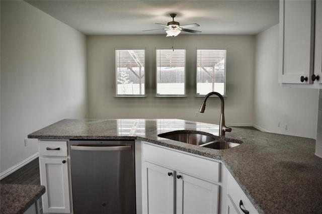 Building Photo - 747 Mulberry Dr