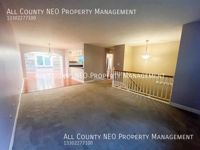 Building Photo - 8988 Birchwood Dr