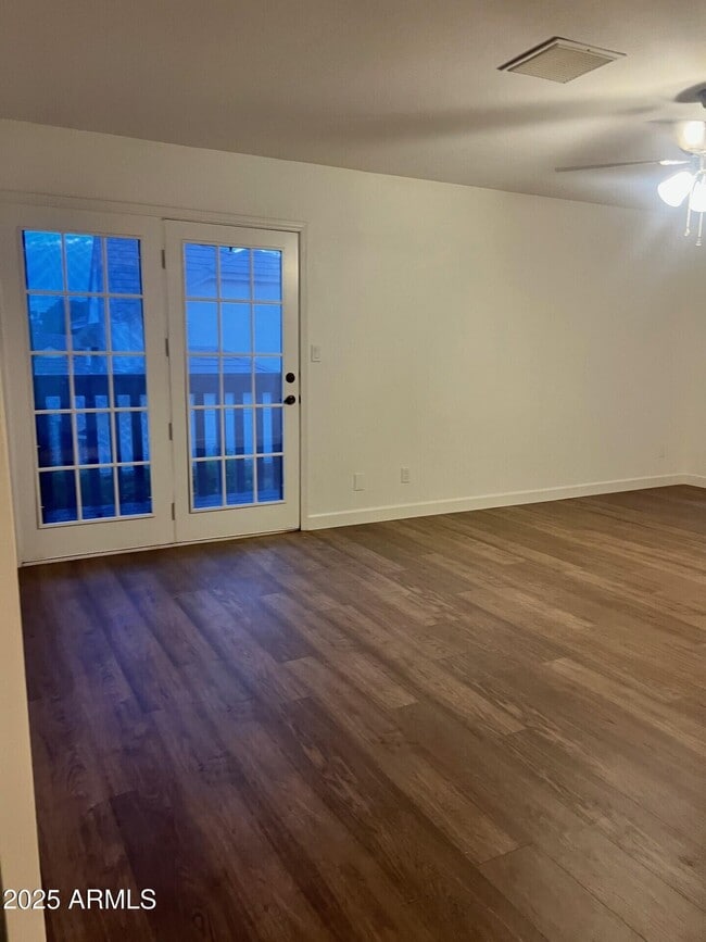 Building Photo - 2050 W Nido Ave