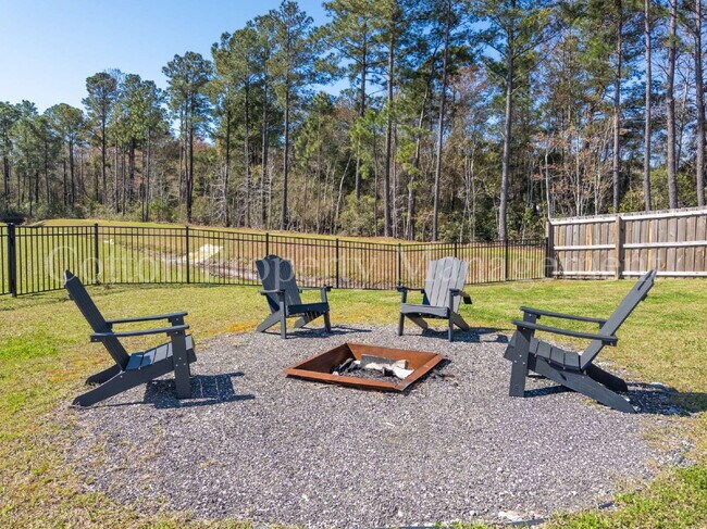 Building Photo - 6224 Centipede Pl