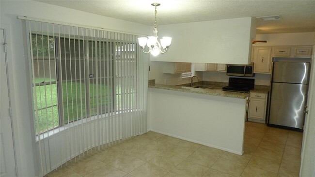 Building Photo - 11311 Verlaine Dr