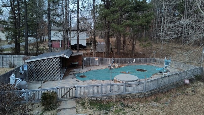 Building Photo - 717 Cara Jane Dr