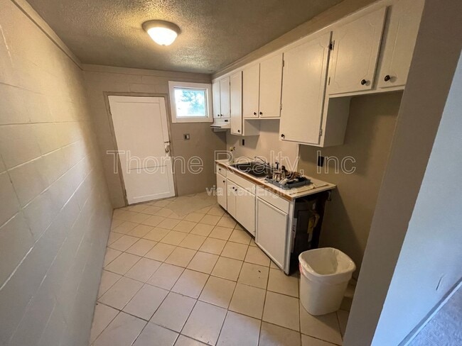 Building Photo - 4304 Jacobs Ave