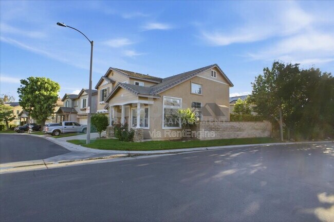 Building Photo - 28075 Daydream Way