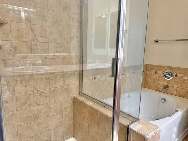 Building Photo - 4486 Chancery Ln