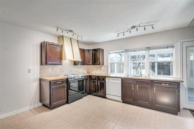 Building Photo - 5602 Magnolia Ln