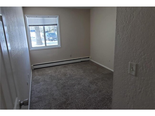 Building Photo - 808 Evergreen Ave