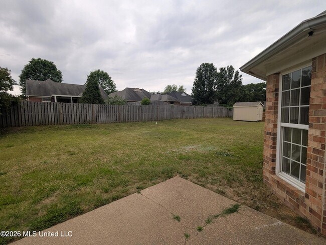 Building Photo - 947 Clubhouse Dr