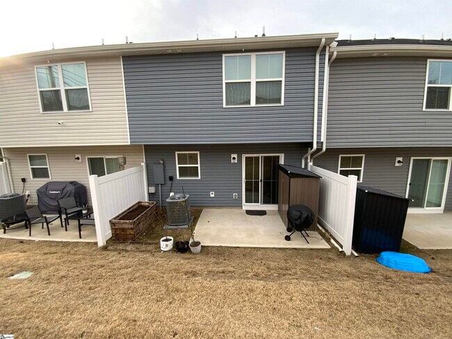 Building Photo - 4 Tidworth Dr