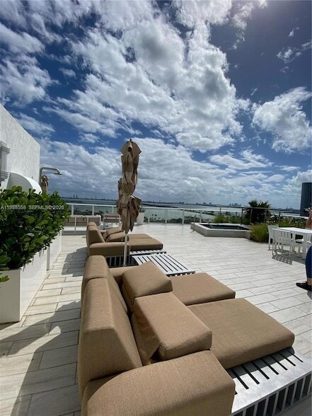 Building Photo - 4250 Biscayne Blvd