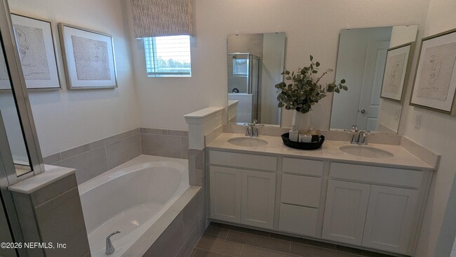 Building Photo - 15615 Thomas Crk Wy