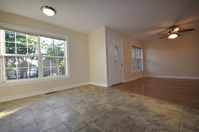 Building Photo - Pink Star- Pre-Leasing Now for the Fall Se...