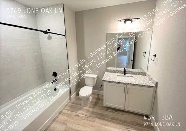 Building Photo - 9749 Lone Oak Ln