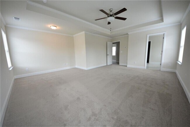 Building Photo - 68 Hellen Vly Dr