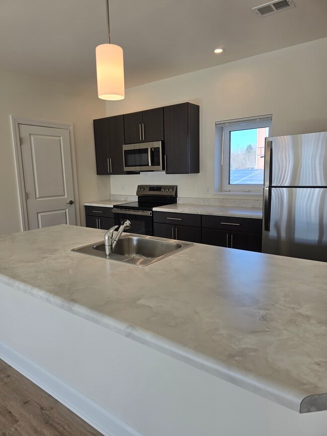 Kitchen, Pantry door