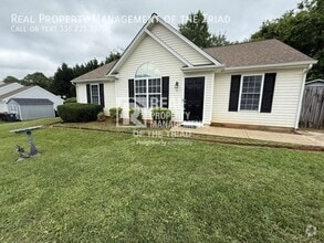 Building Photo - 8 Franklinwood Dr