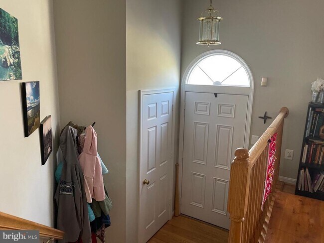 Building Photo - 4129 Trowbridge St