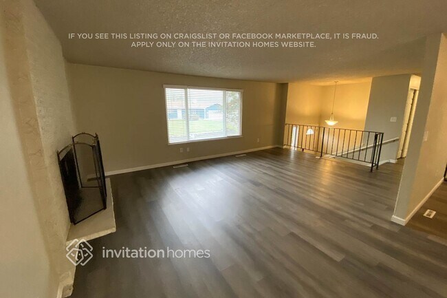 Building Photo - 1002 151st St E