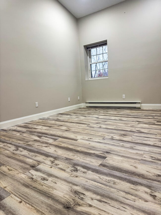 Building Photo - 153 Milk St