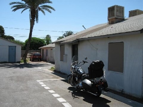 Alternate View II - Casa Del Pueblo
