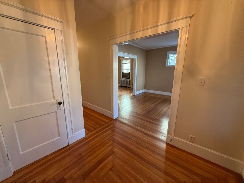 Building Photo - 8 Hastings St