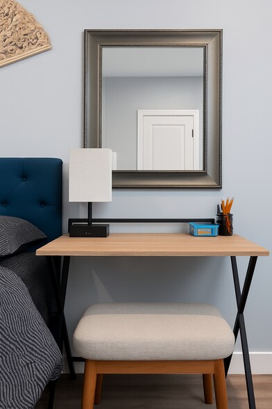 Building Photo - 663 1st Ln