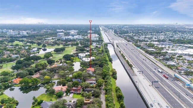 Building Photo - 9031 N New River Canal Rd