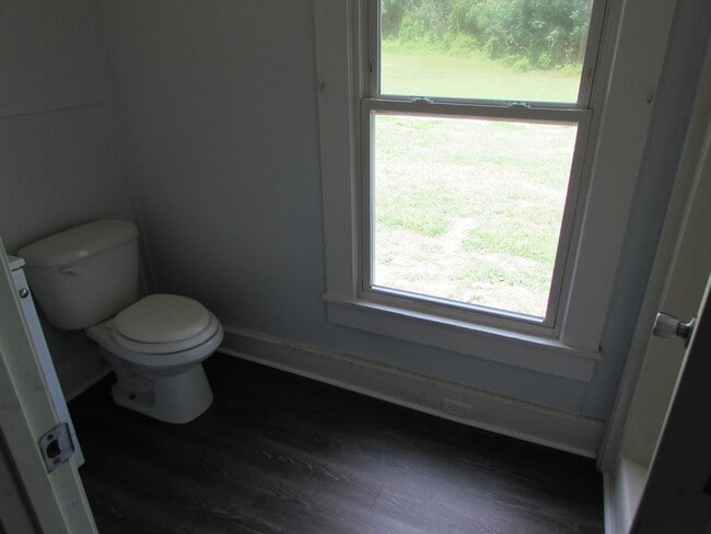 Building Photo - Charming 2 Bed/ 1 Bath Brick Ranch - Located in China Grove - Move in Ready - Large Lot